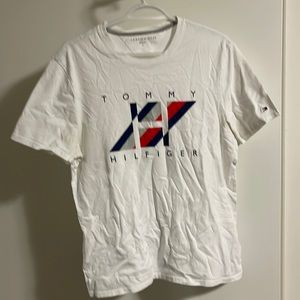 Tommy tee shirt